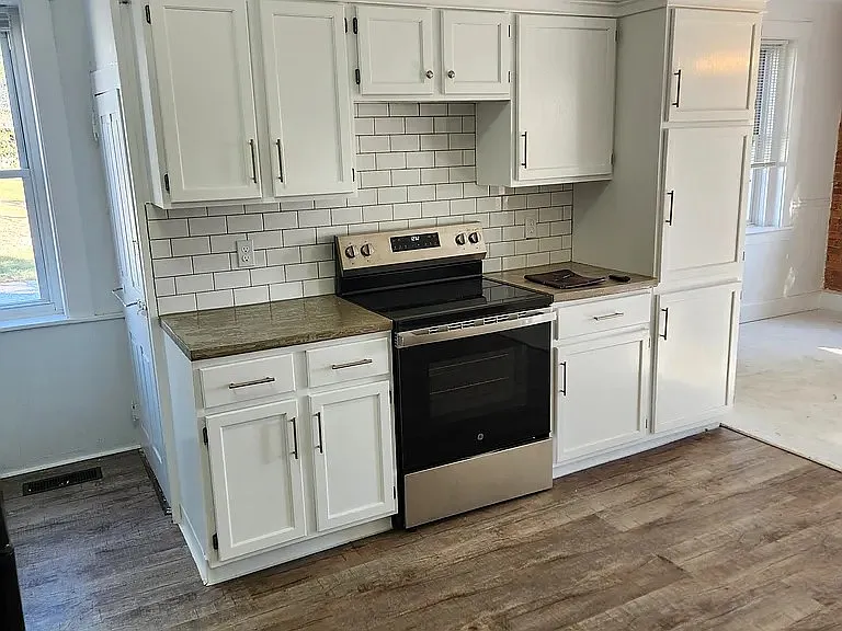 180 Green Acre Rd #A — Photo 6