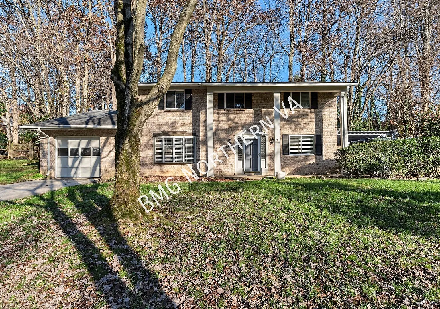 Beautiful 4 Bed 2.5 Bath Single Family In Much Sought After Kings Park West — Photo 1