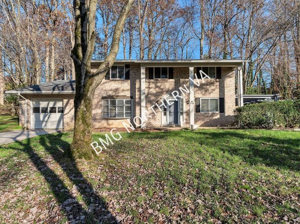5207 Gainsborough Dr