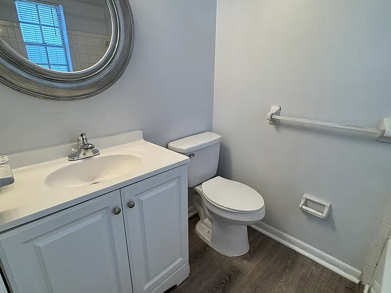 330 45th Ave S #5 — Photo 14