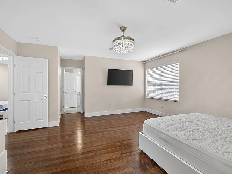 1724 Annandale Cir — Photo 69