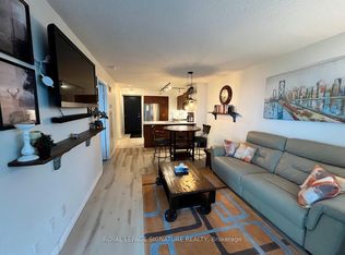 410 Queens Quay W #812, Toronto, ON M5V3T1