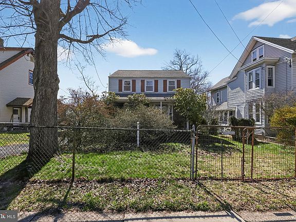 2nd image of 316 E Moreland Ave