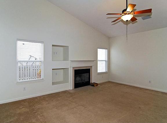 2nd image of 211 Earl Park Way