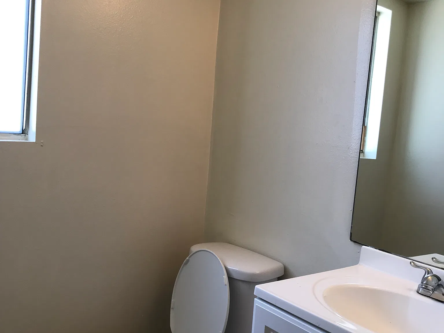 2 bed, 1.5 bath, 1000 sqft, $2,200 — Photo 4