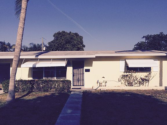 5th image of 256 SE 7th Ave