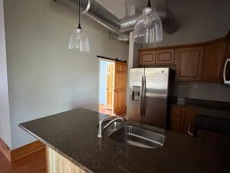 102 Russell St #101 — Photo 10