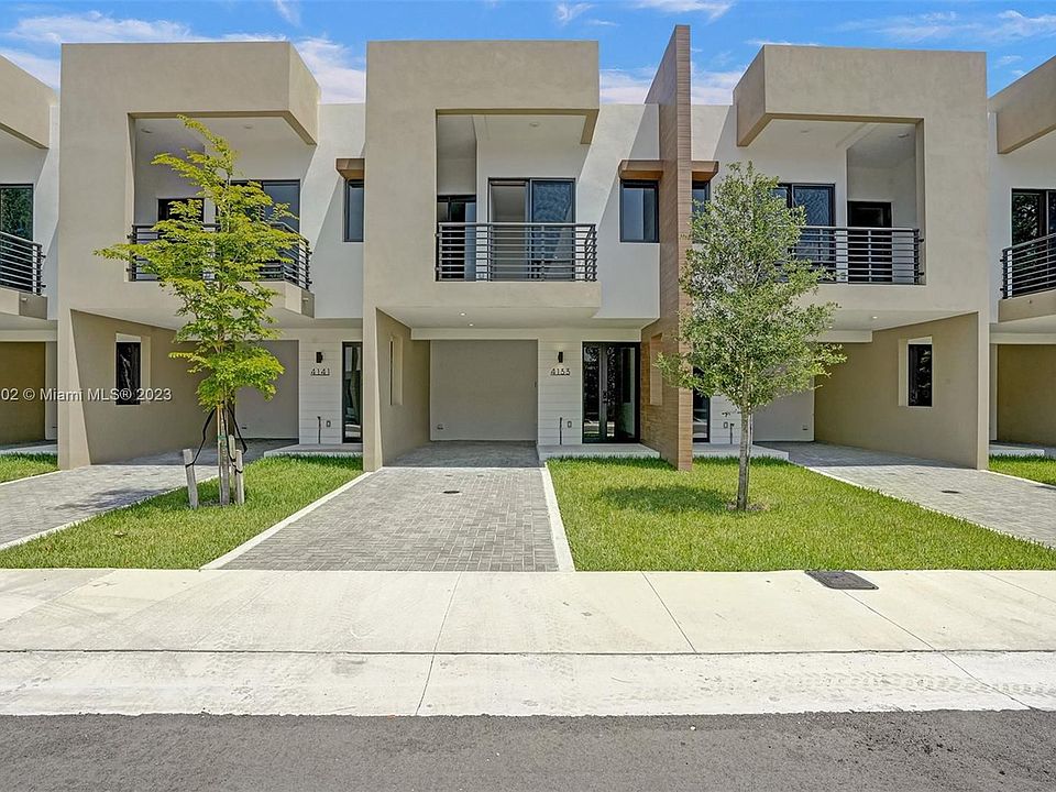 1st image of 4133 Oak Pl