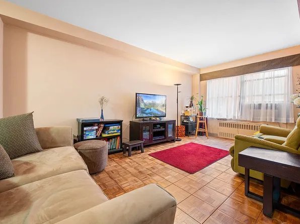 64-34 102nd St #3AA, Queens, NY 11374