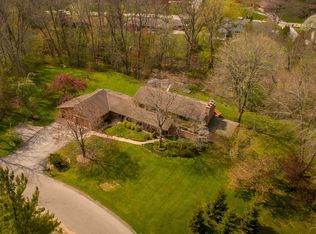 857 E Glenbrook Rd, Bayside, WI 53217