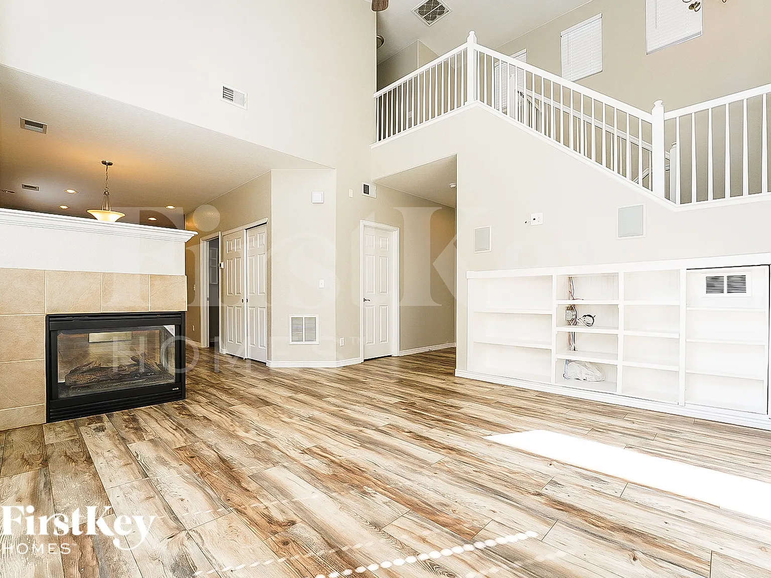 3 bed, 2.5 bath, 1454 sqft, $2,495 — Photo 3