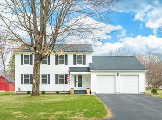 44 Ormsbee Ave, Proctor, VT 05765