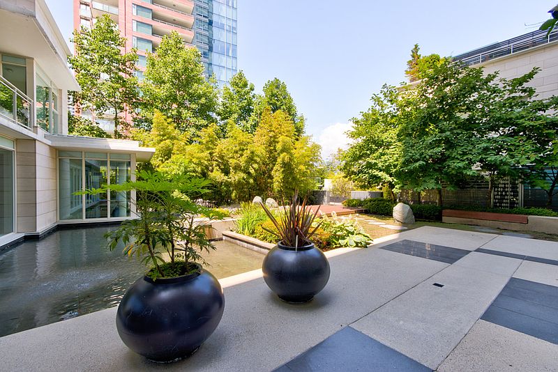 Vancouver Apartment for rent - 2 Bedrooms — photo 15