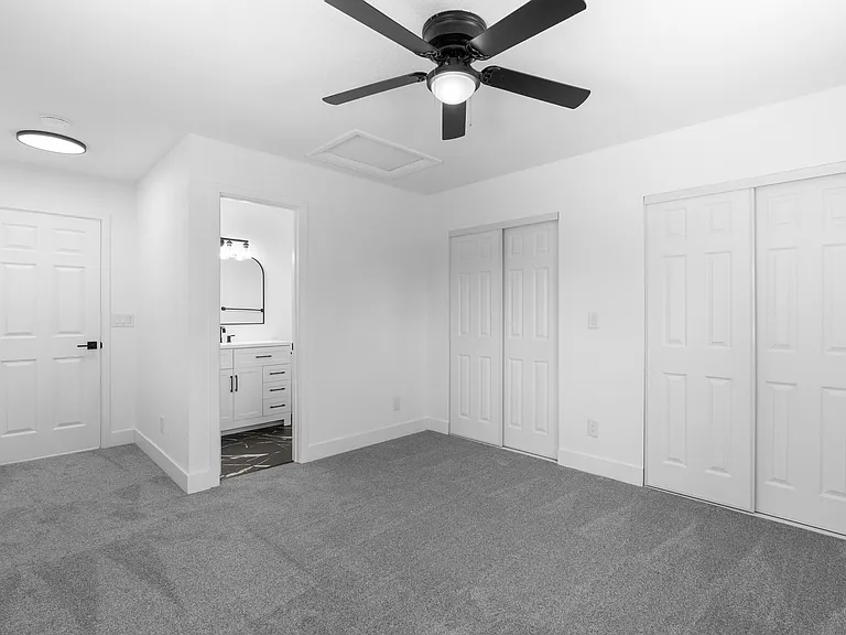 2640 Oneida St — Photo 20