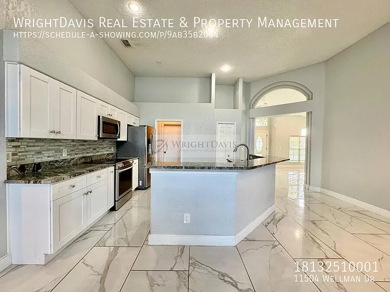 11504 Wellman Dr — Photo 10