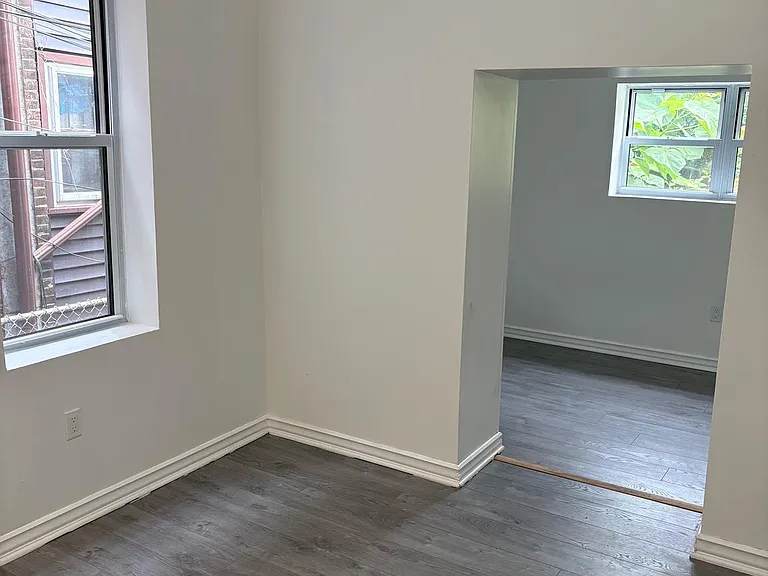 1733 W Erie Ave #1 — Photo 14