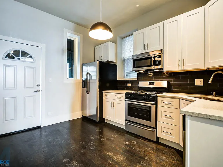 1724 W 21st St #1F — Photo 8