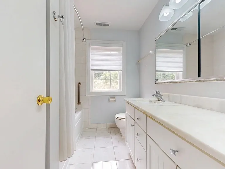85 Salem Walk — Photo 8