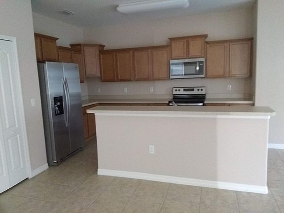3rd image of 4814 Hickory Stream Ln