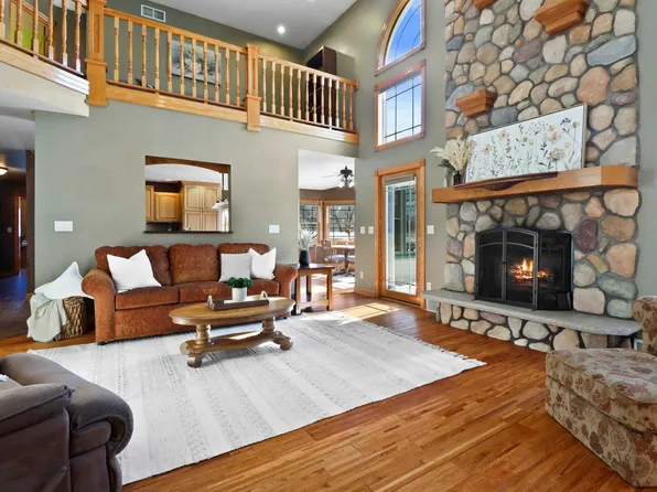 480 W John St, Markesan, WI 53946