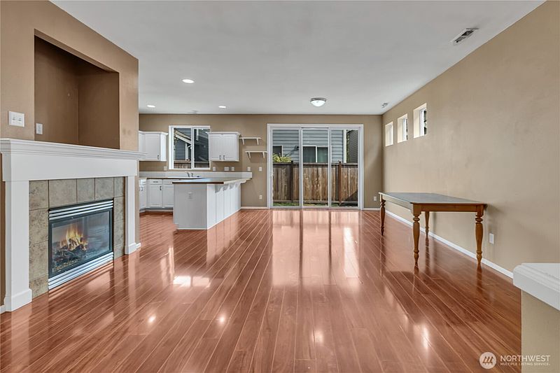 5th image of 3211 Destination Avenue E
