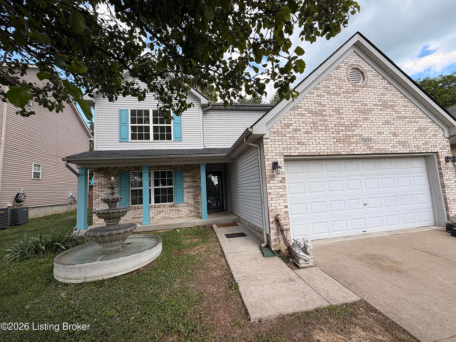 7001 Woodhaven Place Dr