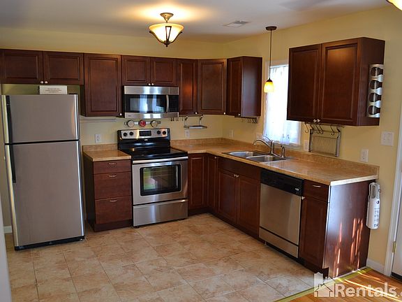 2nd image of 199 Holly Oak Ln
