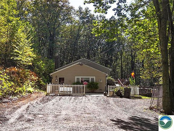 2nd image of 454 Landis Ln