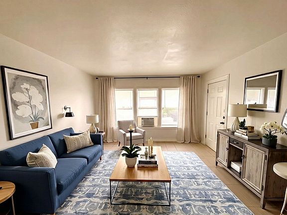 3rd image of 100 Senisa Dr APT 3