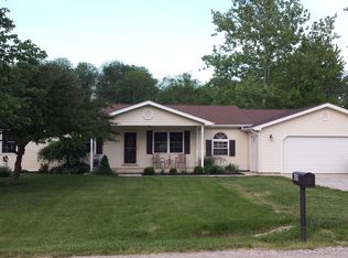 2962 Jerome Dr, Houston, OH 45333