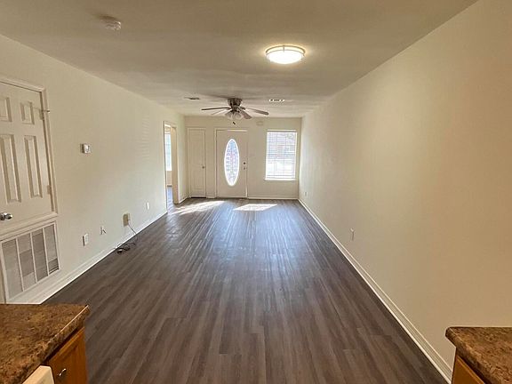 4th image of 17320/24 Avondale Cir