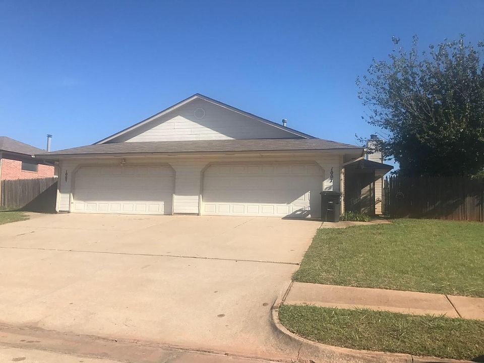 1st image of 1005 NE 23rd St