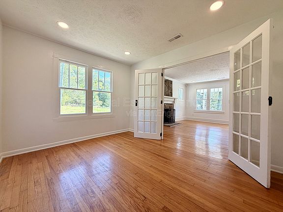 4th image of 14023 Mount Tabor Rd