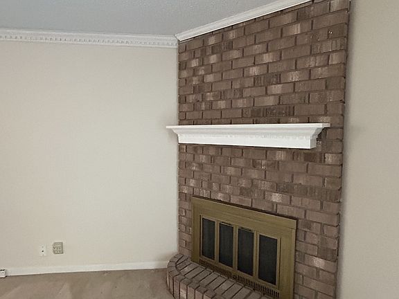 4th image of 5600 Country Dr APT 162