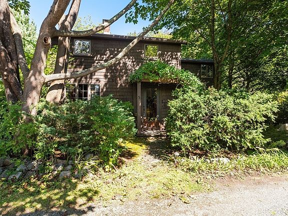 2nd image of 5 Marshall Ln