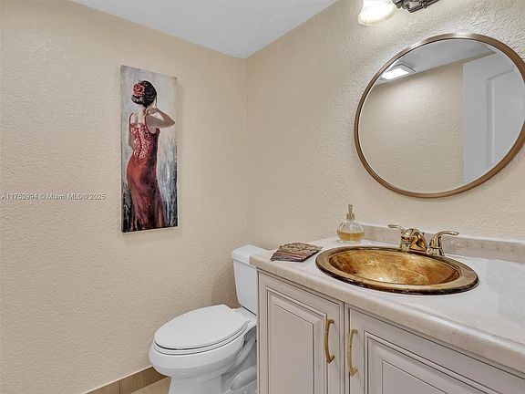 3rd image of 535 Oaks Dr APT 502