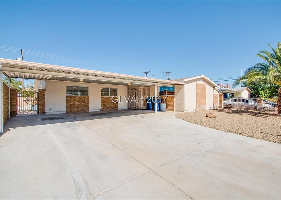 1st image of 3004 Roseville Way