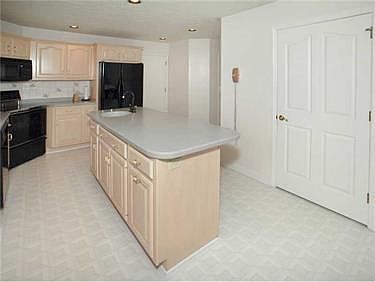 5th image of 5001 Nottingham Ct