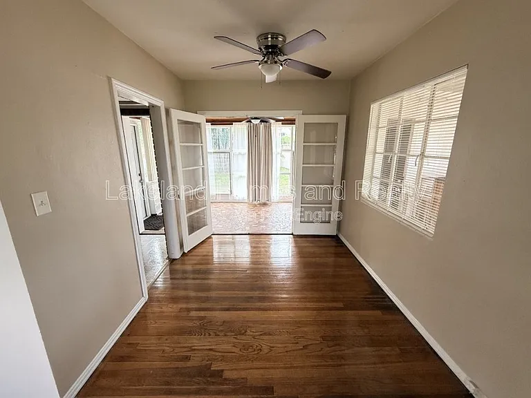 3115 Buckingham Ave — Photo 6