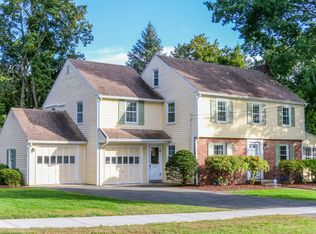 83 Stirling St, Longmeadow, MA 01106
