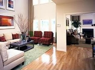 42464 Londontown Ter, Chantilly, VA 20152