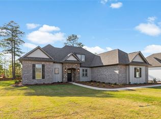 2100 Gareth St, Opelika, AL 36801