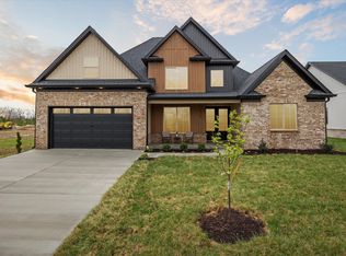 574 Saffron Ln, Versailles, KY 40383