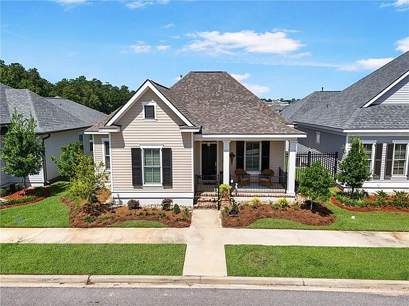 2nd image of 529 Hopscotch Rd