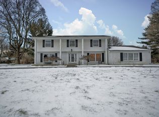 7176 Lindenmere Dr, Bloomfield Hills, MI 48301