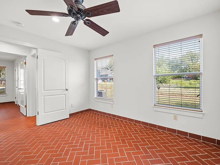 1601 West Ln #A — Photo 18