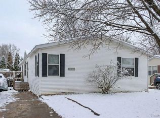 43852 Eureka Dr, Clinton Township, MI 48036