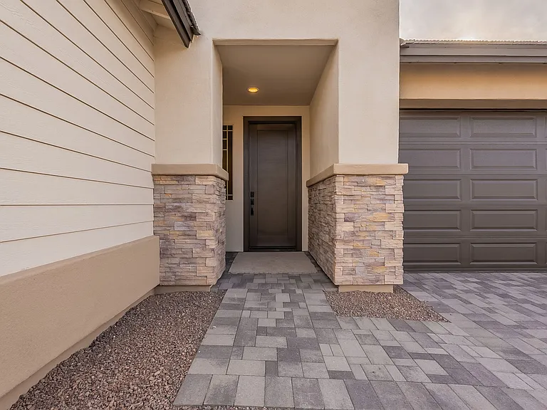 21411 W Meadowbrook Ave — Photo 4