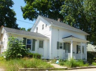 52 East St, West Warwick, RI 02893