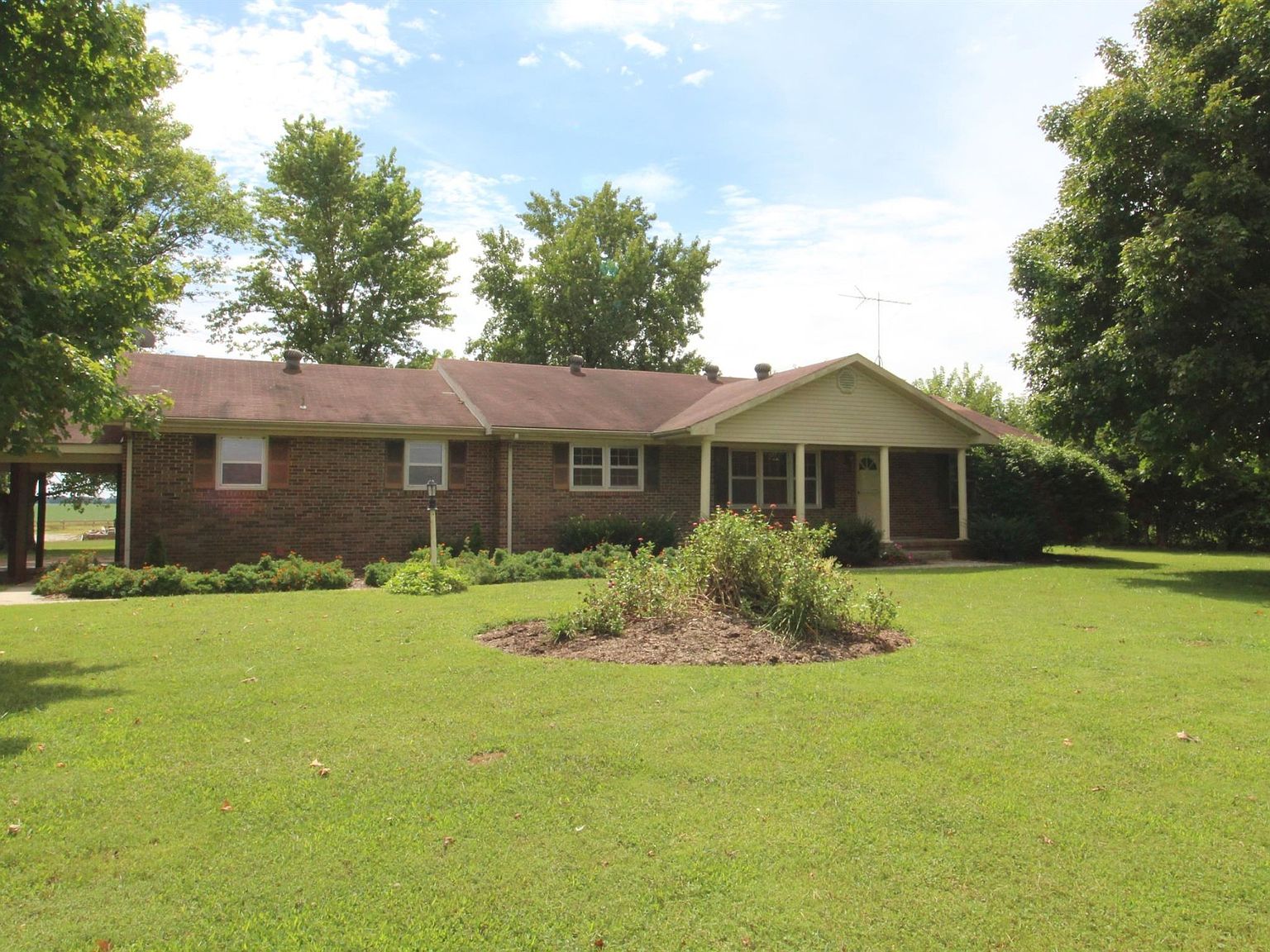 1427 Barkers Mill Rd, Pembroke, KY 42266 Zillow